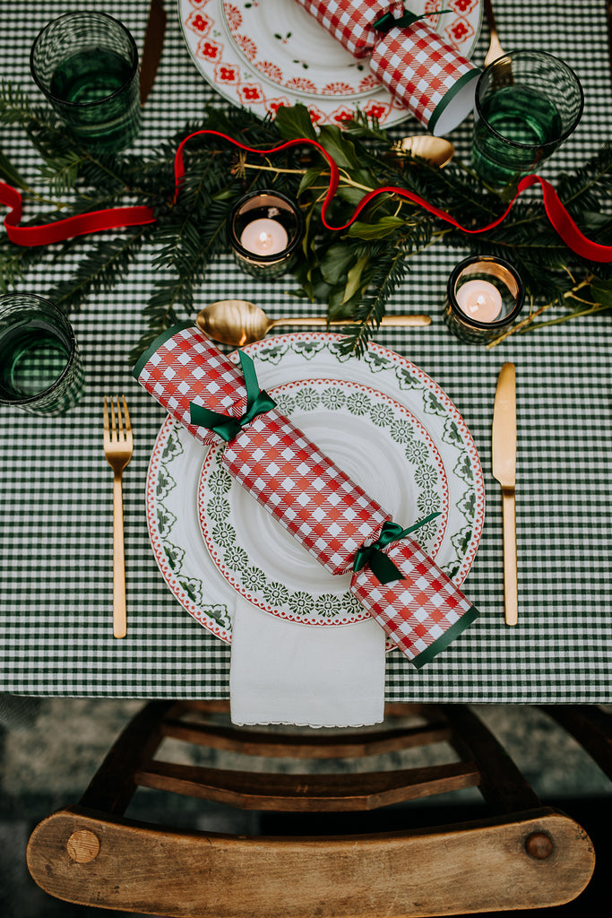 RED GINGHAM LUXURY CHRISTMAS CRACKERS